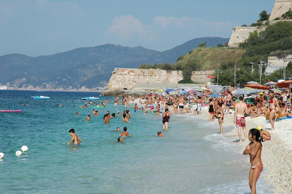 Hotel Crystal Portoferraio Ngoại thất bức ảnh